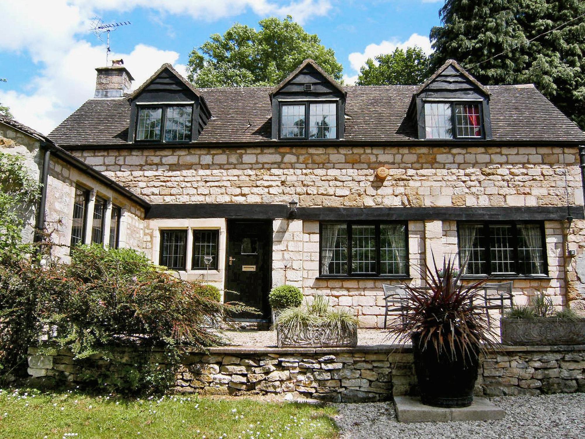 The Cottage Страуд Екстер'єр фото